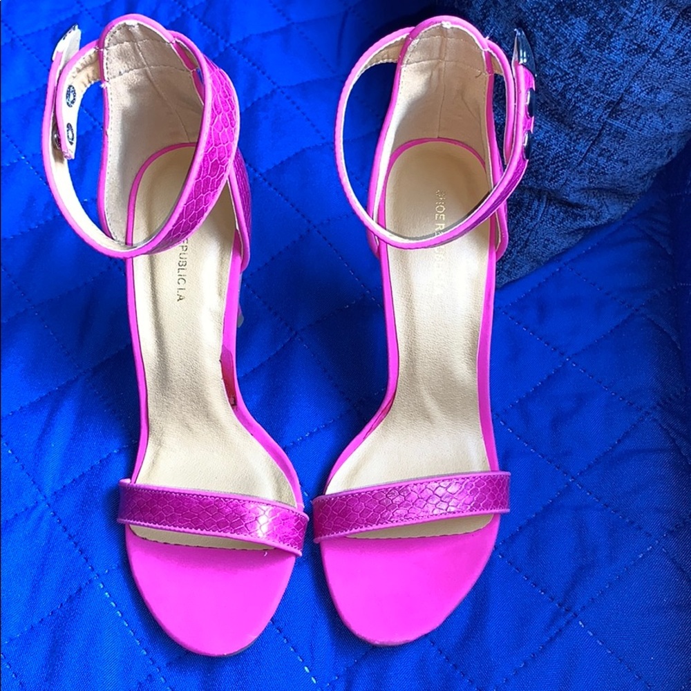 Pink high heel